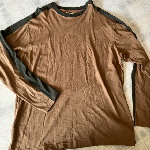 Duluth Trading Co Long Tail Tee size XL Tall Tan and Olive Green - Picture 1 of 4